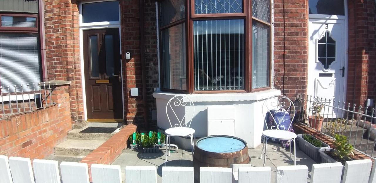 St. James Street Townhouse Belfast Exteriör bild